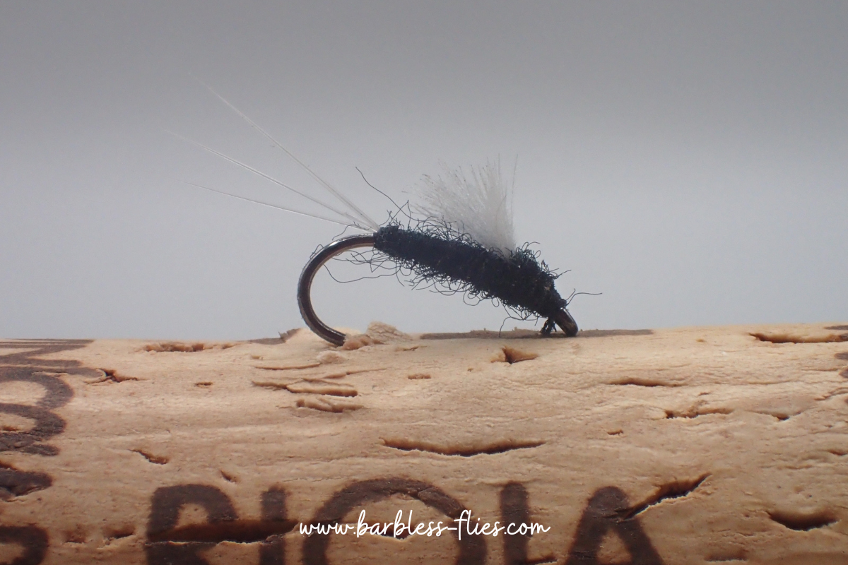 RS2 Black Midge